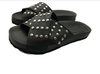 Sandalias Iris tiras cruzadas tachas