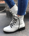 Borcegos White