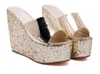 Sandalias plataforma forrada dorado