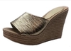 Sandalias taco chino plataforma dorado
