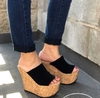 Sandalias faja de gamuza negra con plataforma