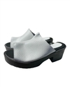 Zuecos blancos