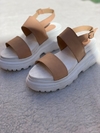 Sandalias tiras paralelas marrones