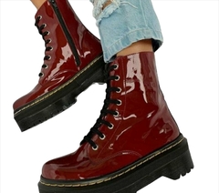 Borcego unisex rojo con cierre