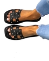 Sandalias Marial con tachas