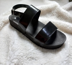 Sandalias paralelas negro