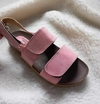 Sandalia abrojo rosa