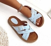 Sandalias entrelazadas blancas con hebillas