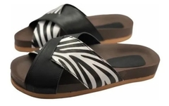 Sandalias Cebra entrelazadas