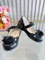 Sapatinho Preto Verniz C/ Aplique de Borboleta e Flor (2138PO) - loja online
