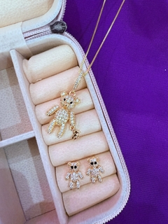 Conjunto Teddy Cravejado Dourado