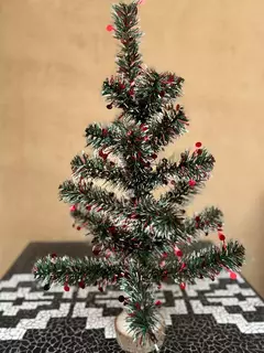 Arbol De Mesa Nevado Pelotitas Navidad