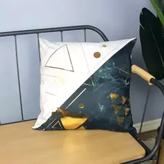 Funda De Almohadon Blanco Y Negro Diseño C/dorado en internet