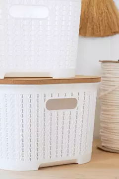 Canasto Organizador Simil Rattán Con Tapa De Madera en internet