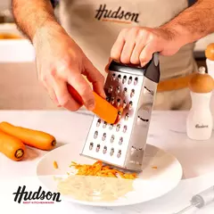 Rallador Acero Inoxidable 4 Caras Mango Plastico Hudson en internet