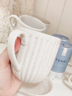 Taza Elena en internet