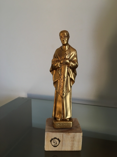 São Josemaria Escrivá dourado 20cm