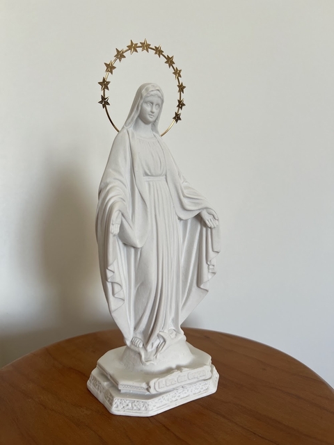 Nossa Senhora das Gracas pó de mármore 23cm com resplendor