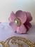 Prendedor Piranha Acrílico Flor Pérola - comprar online