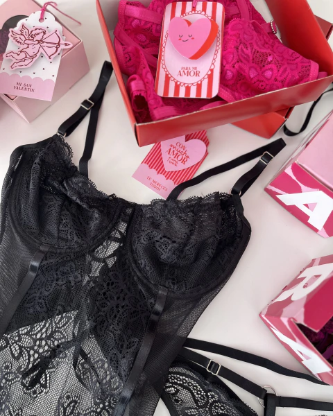 Set black