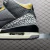 Imagem do Jordan - 3 Retro Cement Gold
