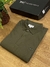 Polo Lacoste Paris Regular Fit em piquet de Algodão Stretch - Verde Militar