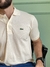 Polo Lacoste Classic Fit cor Creme na internet