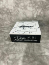 Caja de Té de Madera Pintada con 4 Divisiones y Tapa Ciega. COD: 3153.