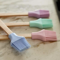 Pincel de Silicona mango madera