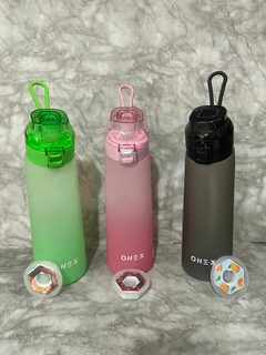 Botella ONE-X con Cápsulas de Aromas Intercambiables. COD: 2938.
