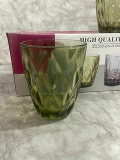 Set de 6 Vasos de Vidrio Verdes con Tramado de Rombos. COD: 65. en internet