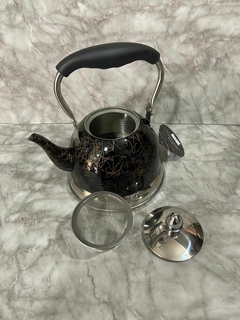 Tetera de Acero Negra con Detalles Dorados - 1 Litro con Filtro para Té. COD: 1038. - Blanqueria santina