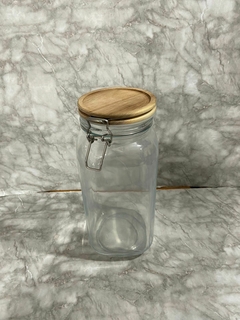Frasco de Vidrio con Tapa de Madera y Cierre Hermético – 26 cm de Alto. COD: 1375. - comprar online