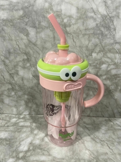 Vasos Grandes Infantiles de Plástico con Tapa y Bombilla - Estilo Quencher. COD: 2945. - Blanqueria santina