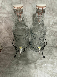 ✨ Set de 2 Dispensadores de Vidrio con Canillas y Base de Metal – Ideal para Bebidas ✨. COD: 1826. - comprar online