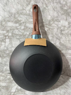 Wok de Acero Antiadherente 30 cm con Mango Símil Madera HUOCHU. COD: 941. - comprar online