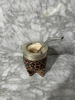 Mate de Calabaza Forrado en Cuero Animal Print con Virola de Alpaca. COD: 301. - comprar online