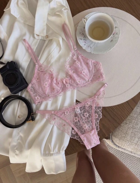 SET PINKYYY 