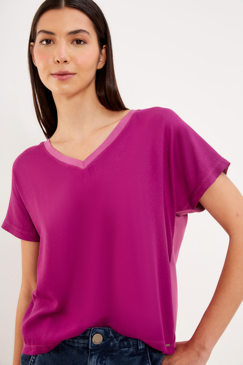 BLUSA MALHA FRENTE TECIDO DECOTE VIOLETA FEMININA SACADA