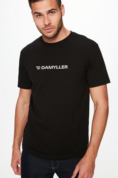 CAMISETA COM ESTAMPA LOGO DAMYLLER PRETA MASCULINA