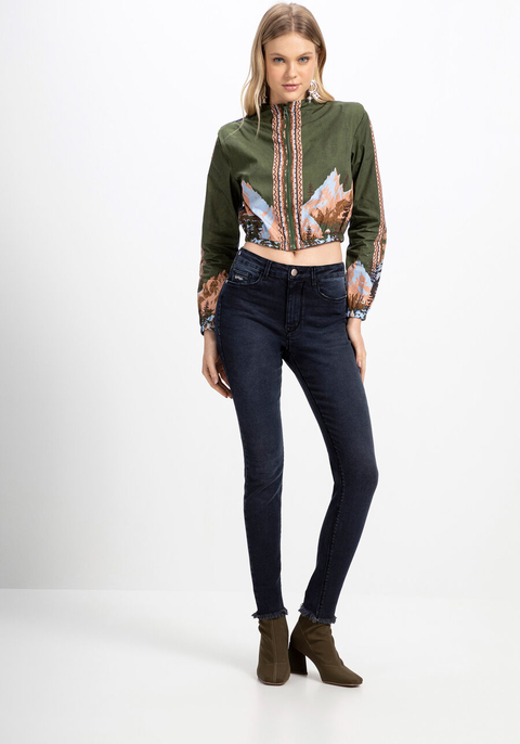 CALÇA JEANS SKINNY COM CINTURA SUPER ALTA LEZ A LEZ FEMININA