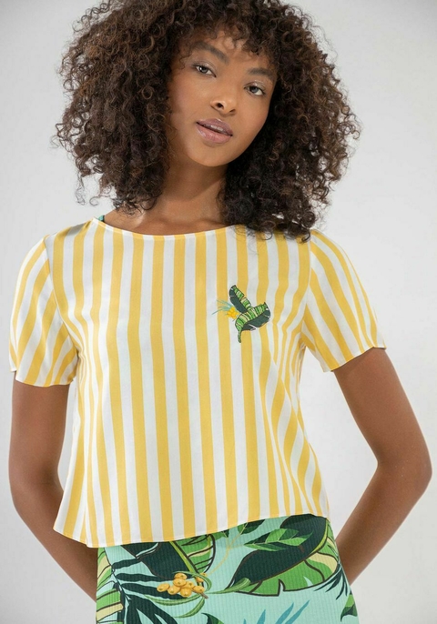BLUSA CURTA ESTAMPADA EM VISCOSE COM BORDADO LEZ A LEZ FEMININA