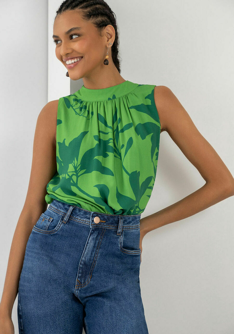 BLUSA ESTAMPADA EM VISCOSE COM DECOTE FRANZIDO LEZ A LEZ FEMININA