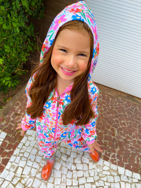 Conjunto de moletom infantil menina capuz flores fundo branco