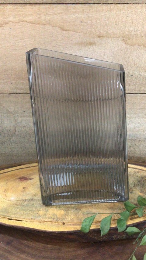 Vaso em Vidro Fumê
