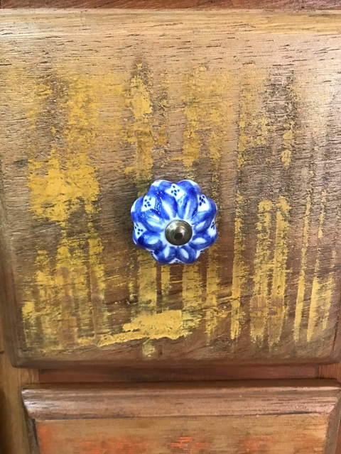 Puxador Flor Azul e Branco