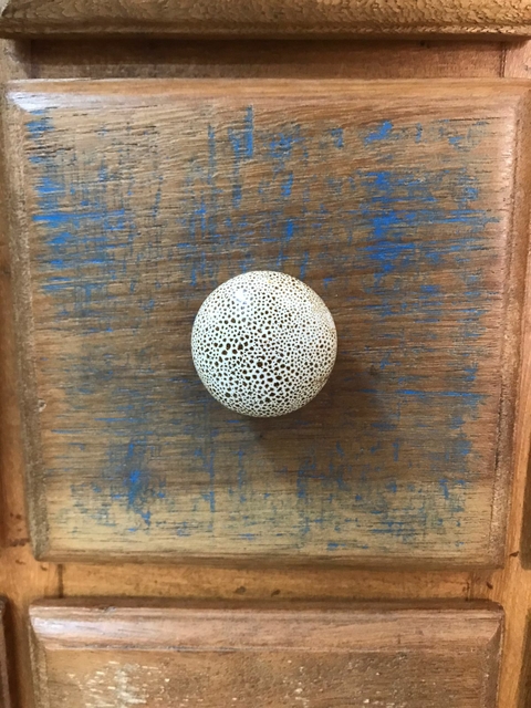 Puxador Branco e Marrom Soft