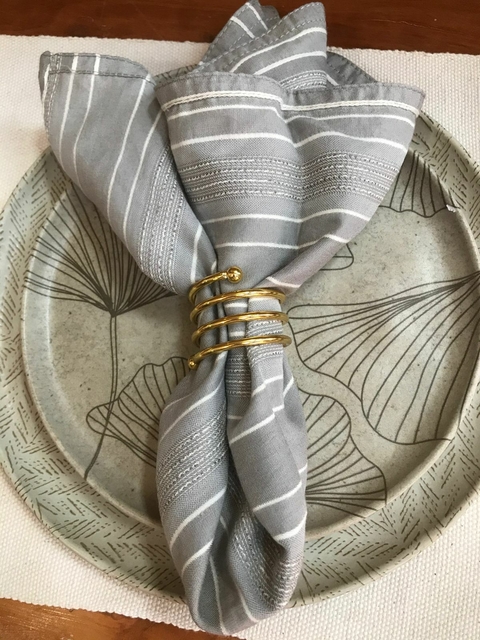 Guardanapo Cinza com Listras