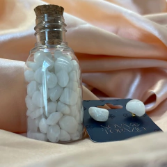 BRINCO PEDRA ROLADA AGARRADINHO- QUARTZO BRANCO - Nova Topázio