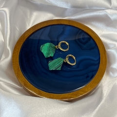 BRINCO PEDRA BRUTA ARGOLA (OURO)- MALAQUITA - Nova Topázio